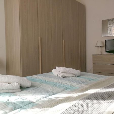 Metro Guest House Νάπολη Εξωτερικό φωτογραφία