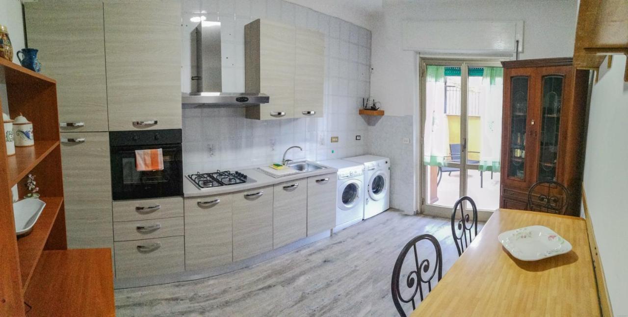 Metro Guest House Νάπολη Εξωτερικό φωτογραφία