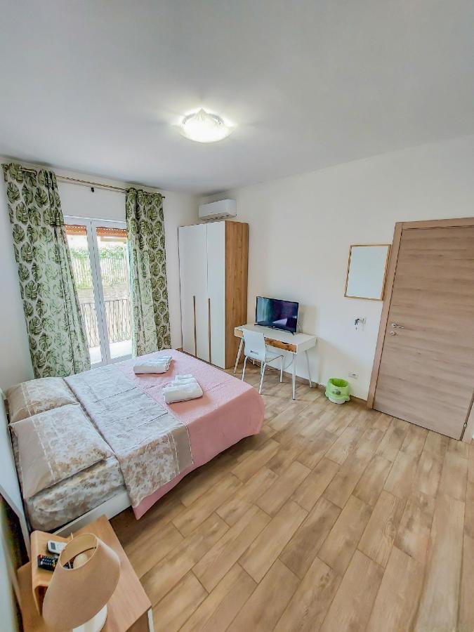 Metro Guest House Νάπολη Εξωτερικό φωτογραφία